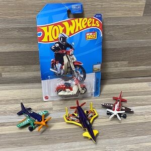Mattel Hot Wheels Airplane and Motorcycle Set - Red, Yellow, Purple